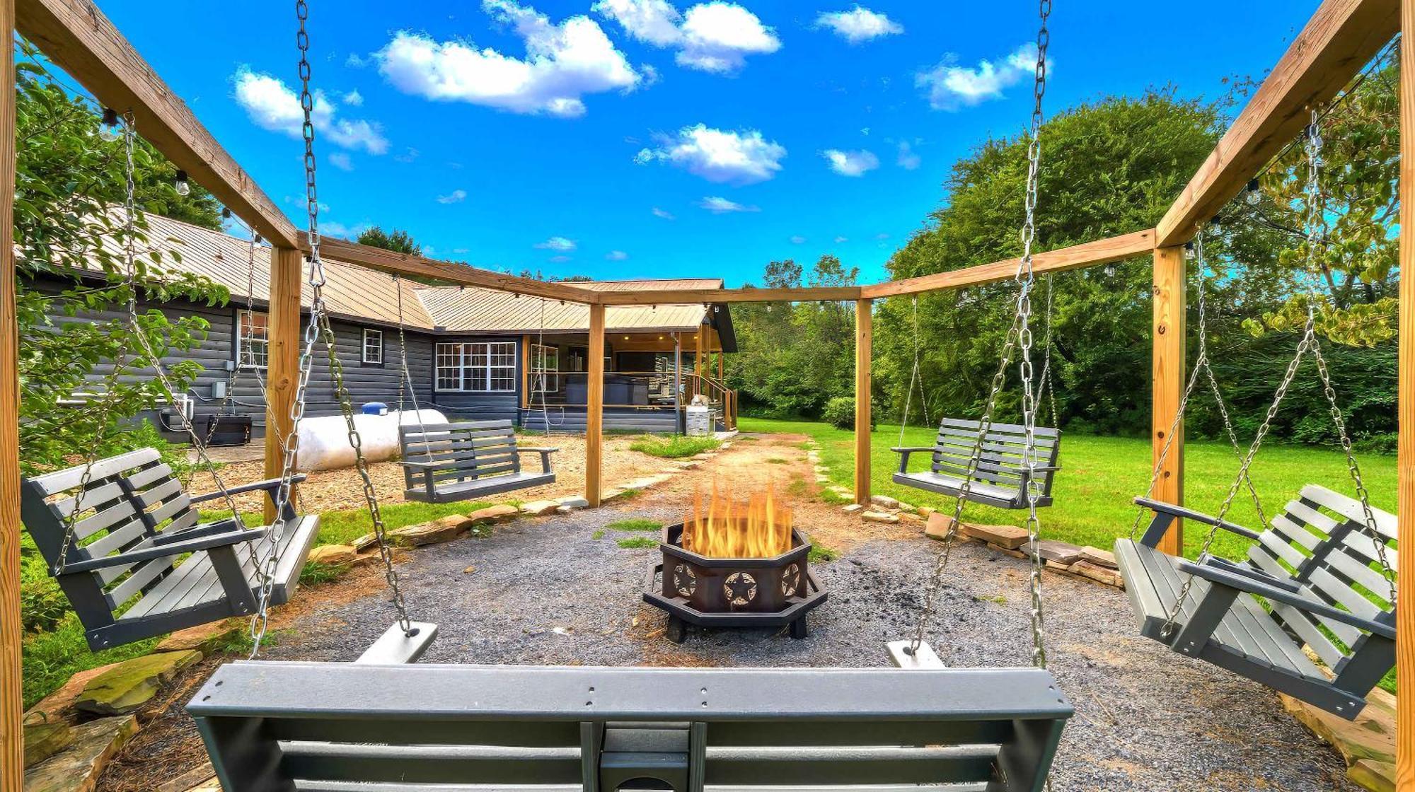 Poolside At Autumn Woods - Pool, Theater, Fireplace, Firepit, Arcade Sevierville Luaran gambar